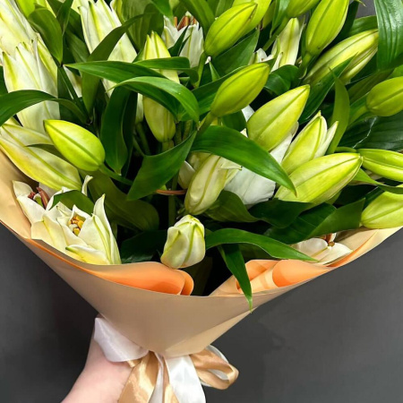 Букет_9 белых лилий